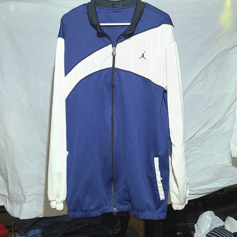 Mens Jordan XXL navy blue and white jacket